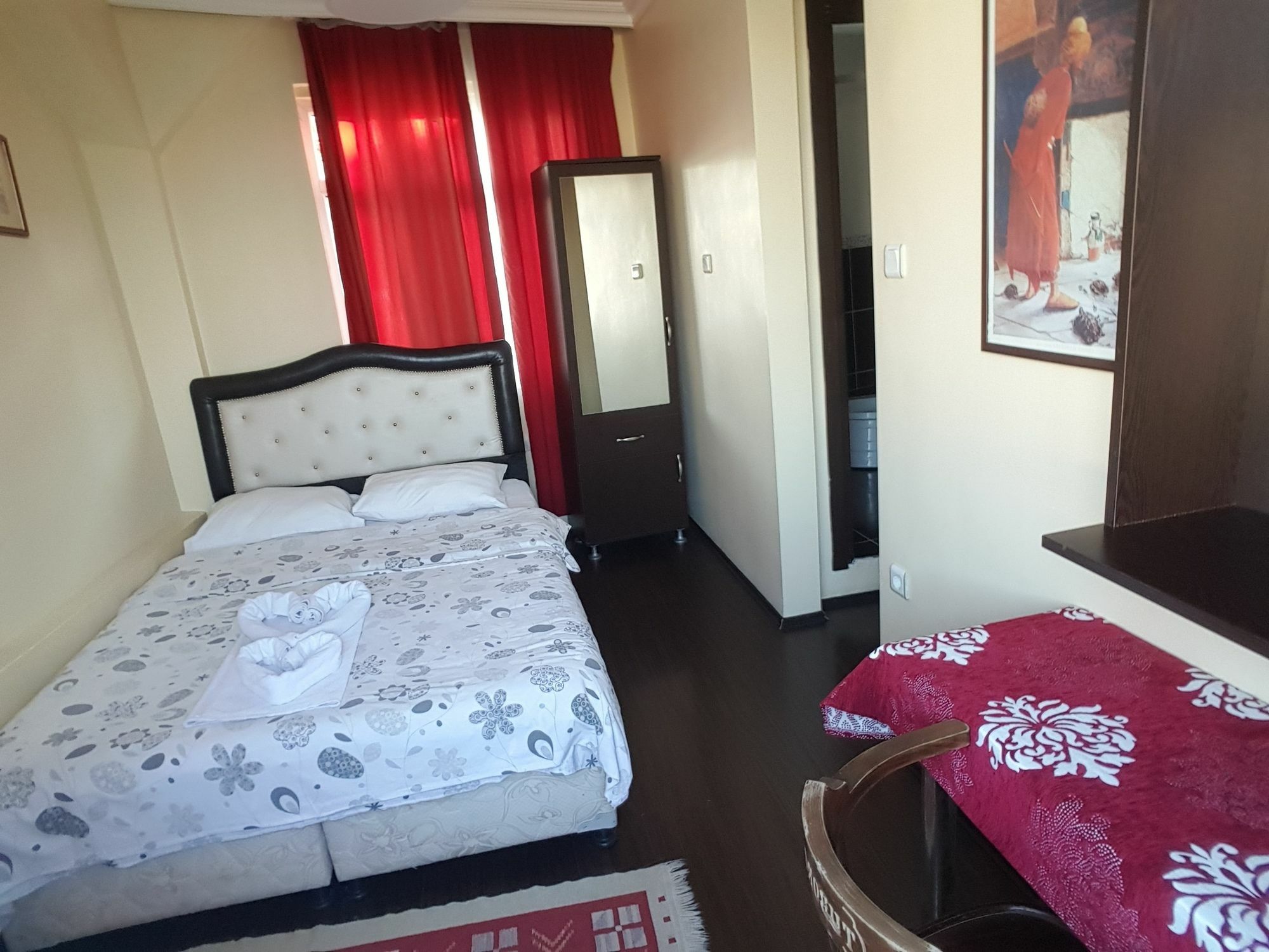 Metropolis Hostel & Guest House Provincia di Provincia di Istanbul Esterno foto